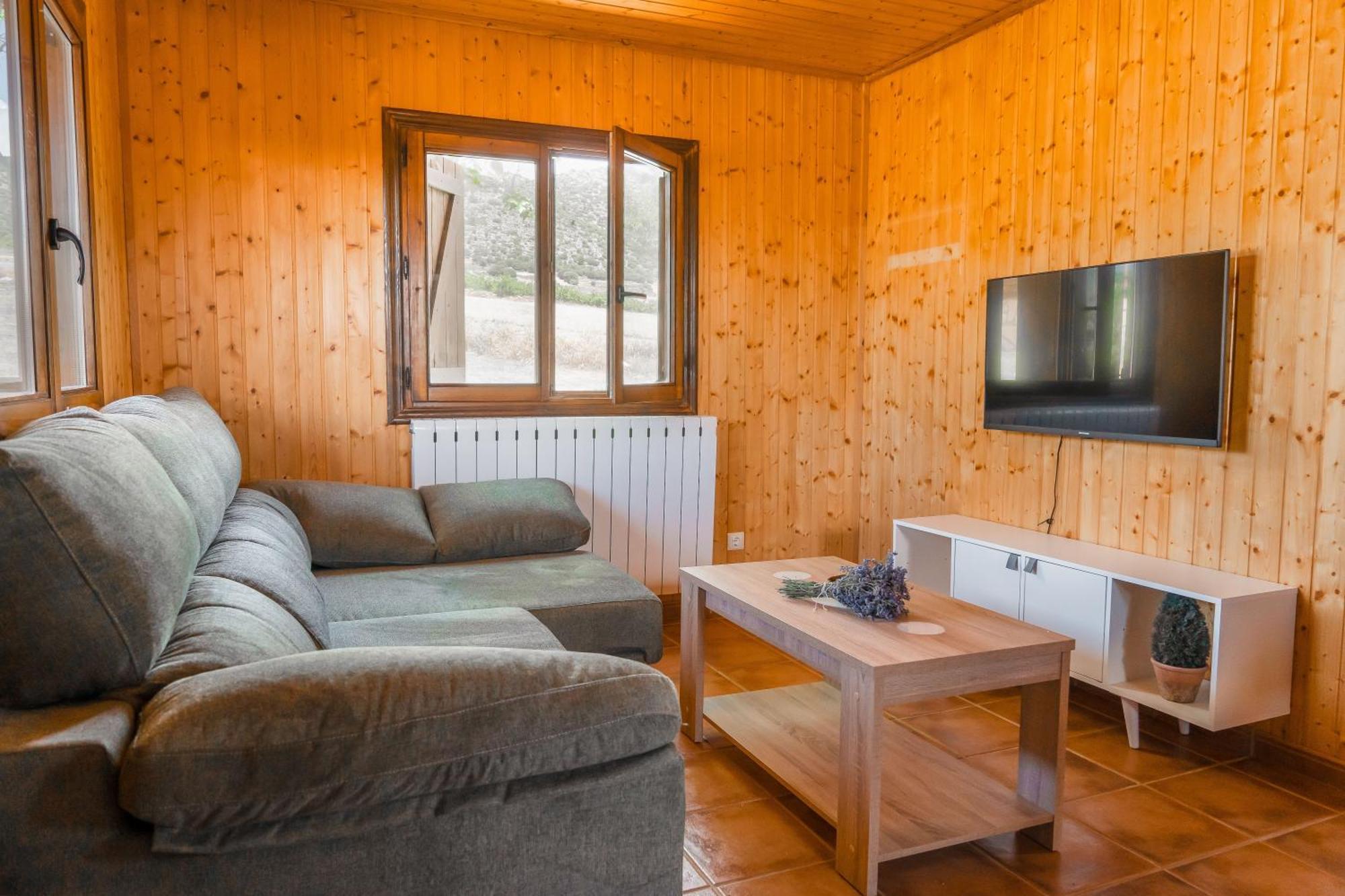 Aldea Los Odres - Cabanas De Madera De 1ª Con Piscina Privada Y Bbq En La Puerta Moratalla  Oda fotoğraf